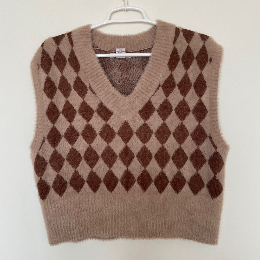 Checkered fuzzy vest